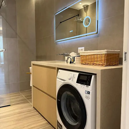 Turquoise Pool Side Thymus Appartamento Himare