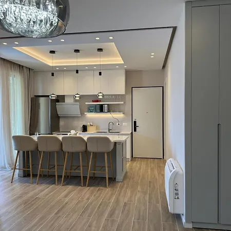 Appartamento Turquoise Pool Side Thymus Himare