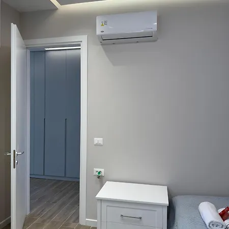 Appartamento Turquoise Pool Side Thymus Himare